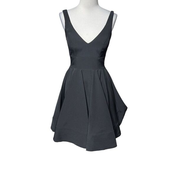 IEENA for Mac Duggal Little Black Fit and Flare Sleeveless Cocktail Dress Size 2 - Picture 1 of 6